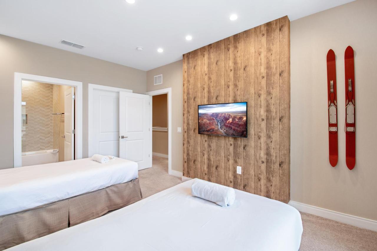 Beautiful Townhome Magic Village 1,5 Mile To Dis Орландо Екстериор снимка